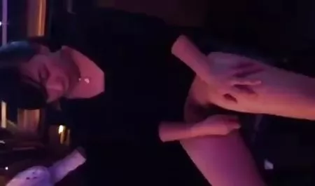 டை (1979) porn இருந்து தொலைபேசி