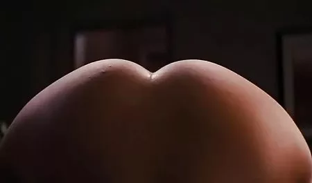 நெருக்கமான கலைஞராக இருந்து கிழக்கு இந்திய porno